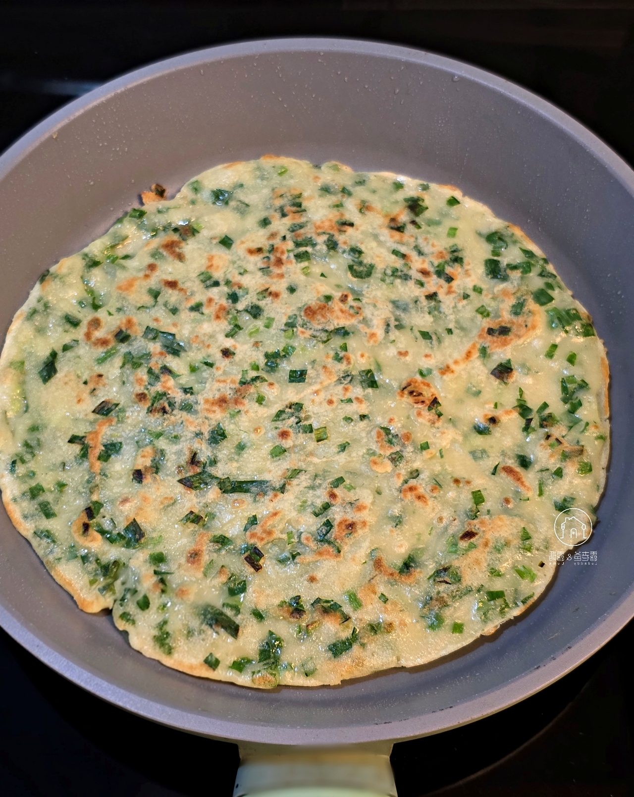 【食譜】韭菜煎餅｜簡單易做的韭菜粉漿煎餅