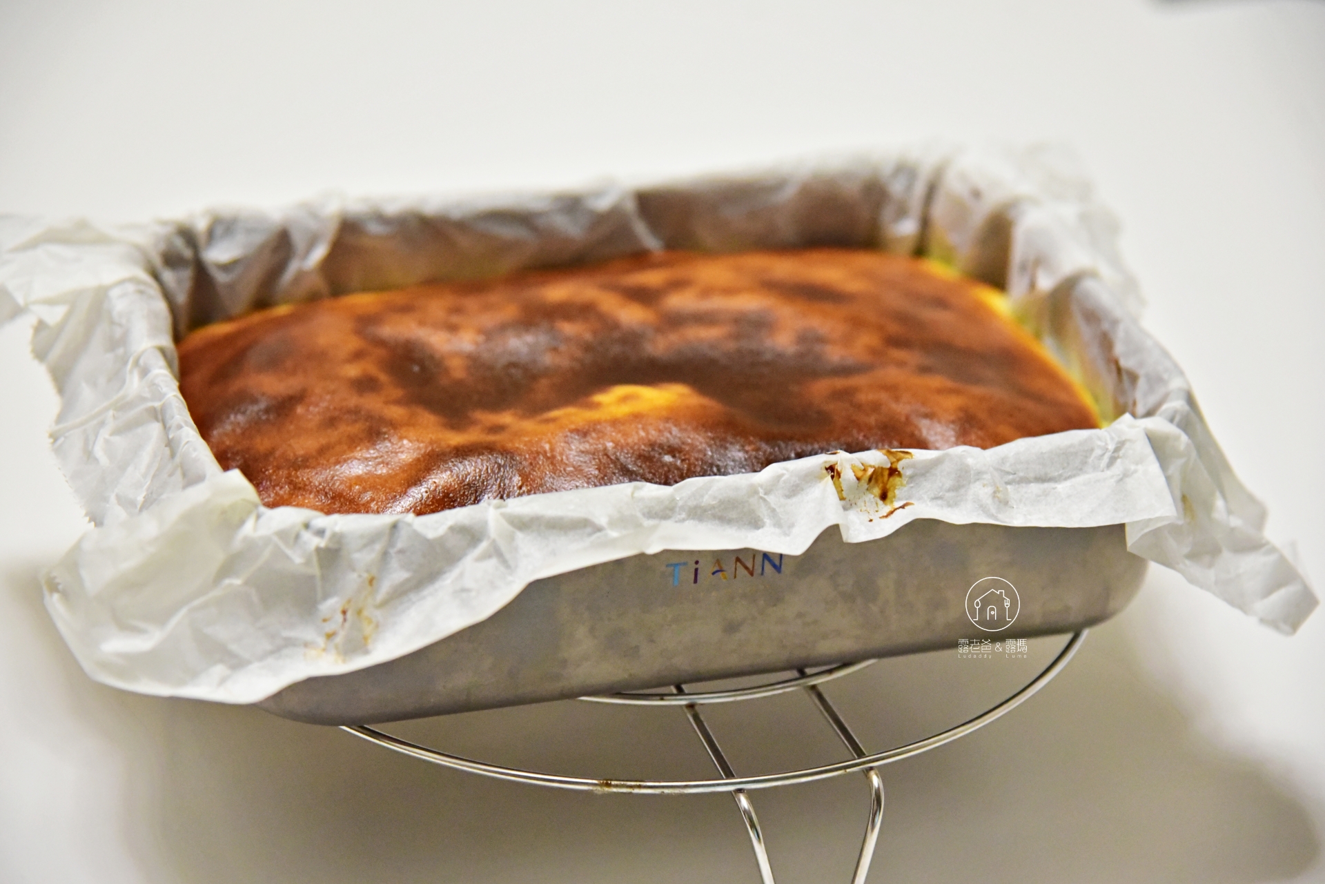 做法最簡單零失敗巴斯克優格蛋糕｜輕盈滑順版，不用乳酪也好吃！