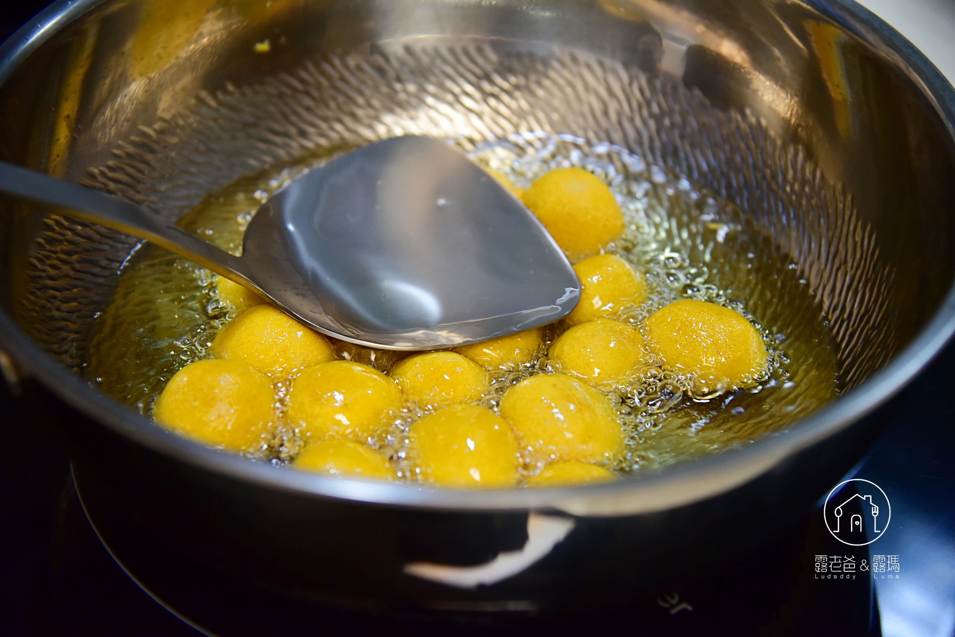 夜市炸地瓜球食譜｜在家炸出外酥內空、不回軟的地瓜球