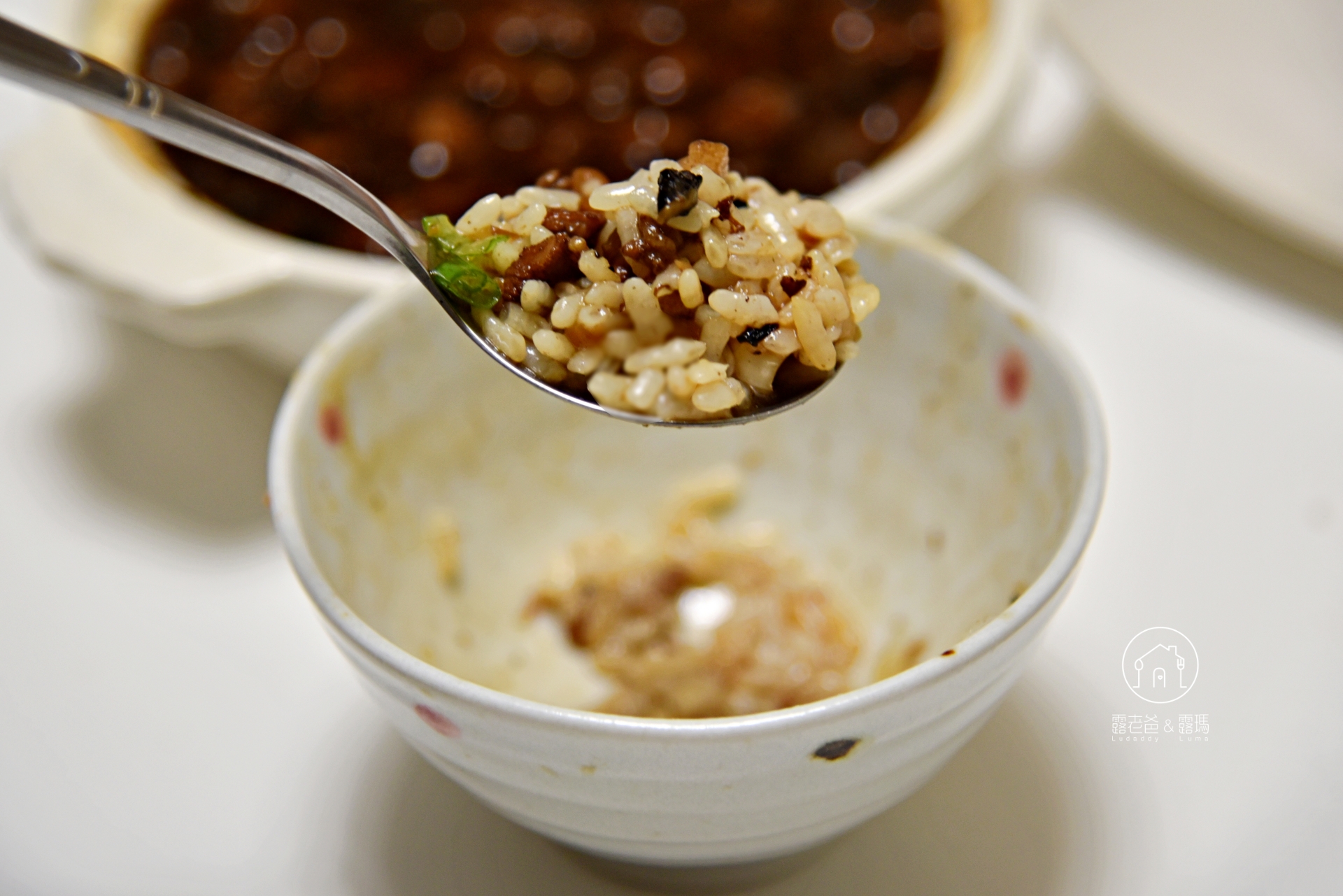 黑金滷肉飯食譜|手切五花肉與陳年甘醇黑老菜脯的私房滷肉飯做法 黑金滷肉飯食譜|手切五花肉與陳年甘醇黑老菜脯的私房滷肉飯做法