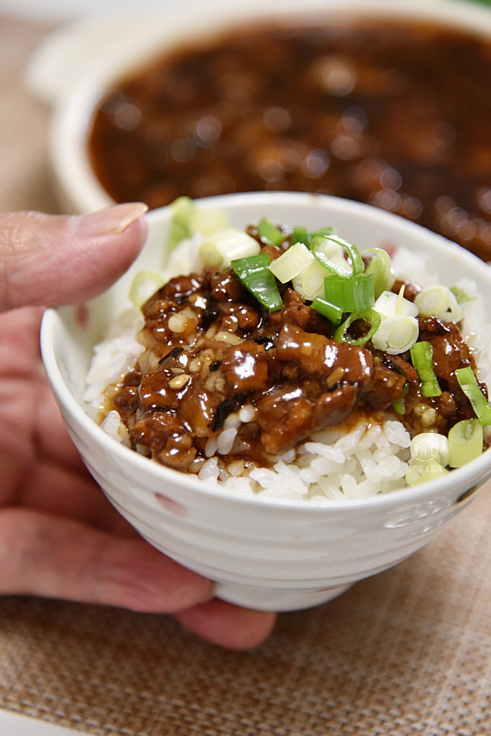 黑金滷肉飯食譜|手切五花肉與陳年甘醇黑老菜脯的私房滷肉飯做法 黑金滷肉飯食譜|手切五花肉與陳年甘醇黑老菜脯的私房滷肉飯做法