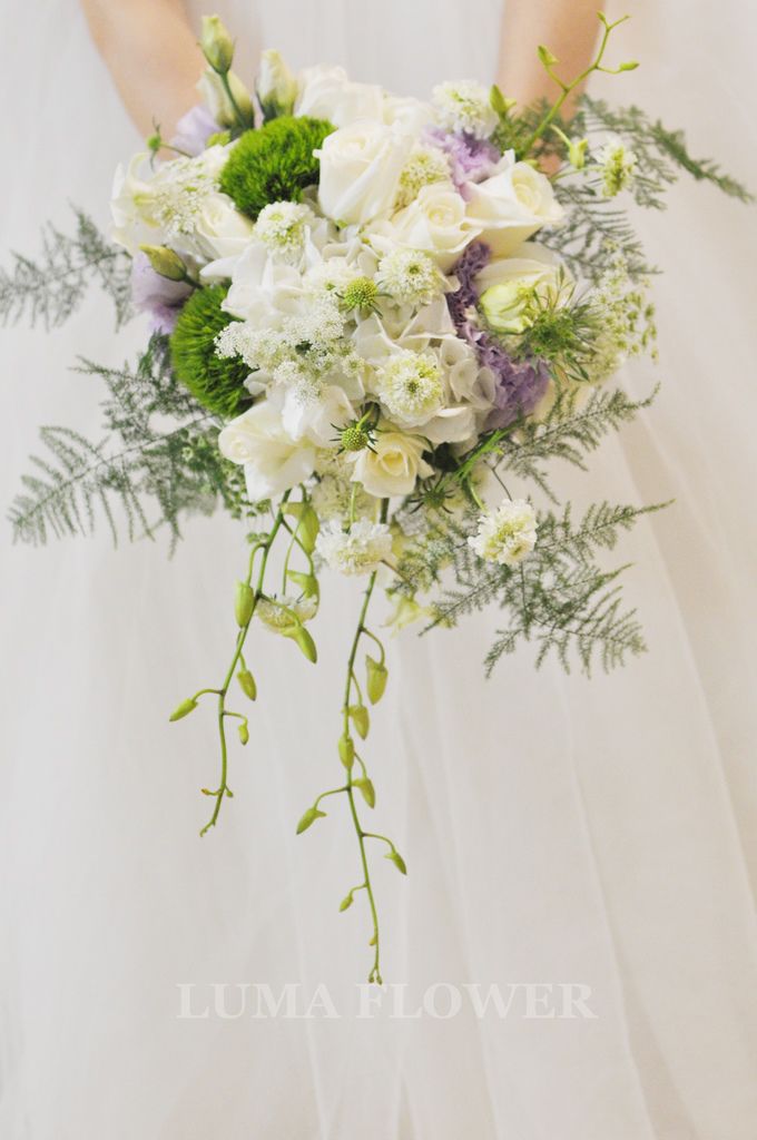 【婚禮花藝 Wedding Flowers】清新白綠色系 微瀑布型新娘捧花.胸花 @露老爸&amp;露瑪